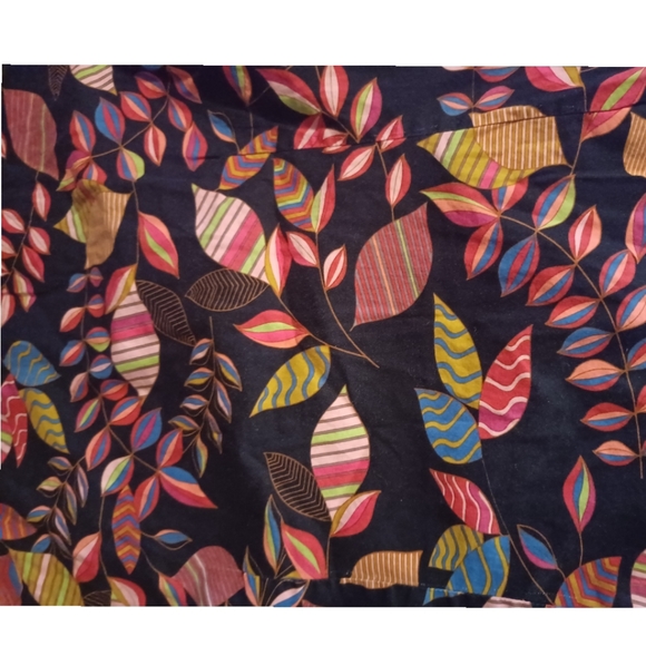 Live Sweet- Urbane Co Scrub Top - Picture 3 of 4